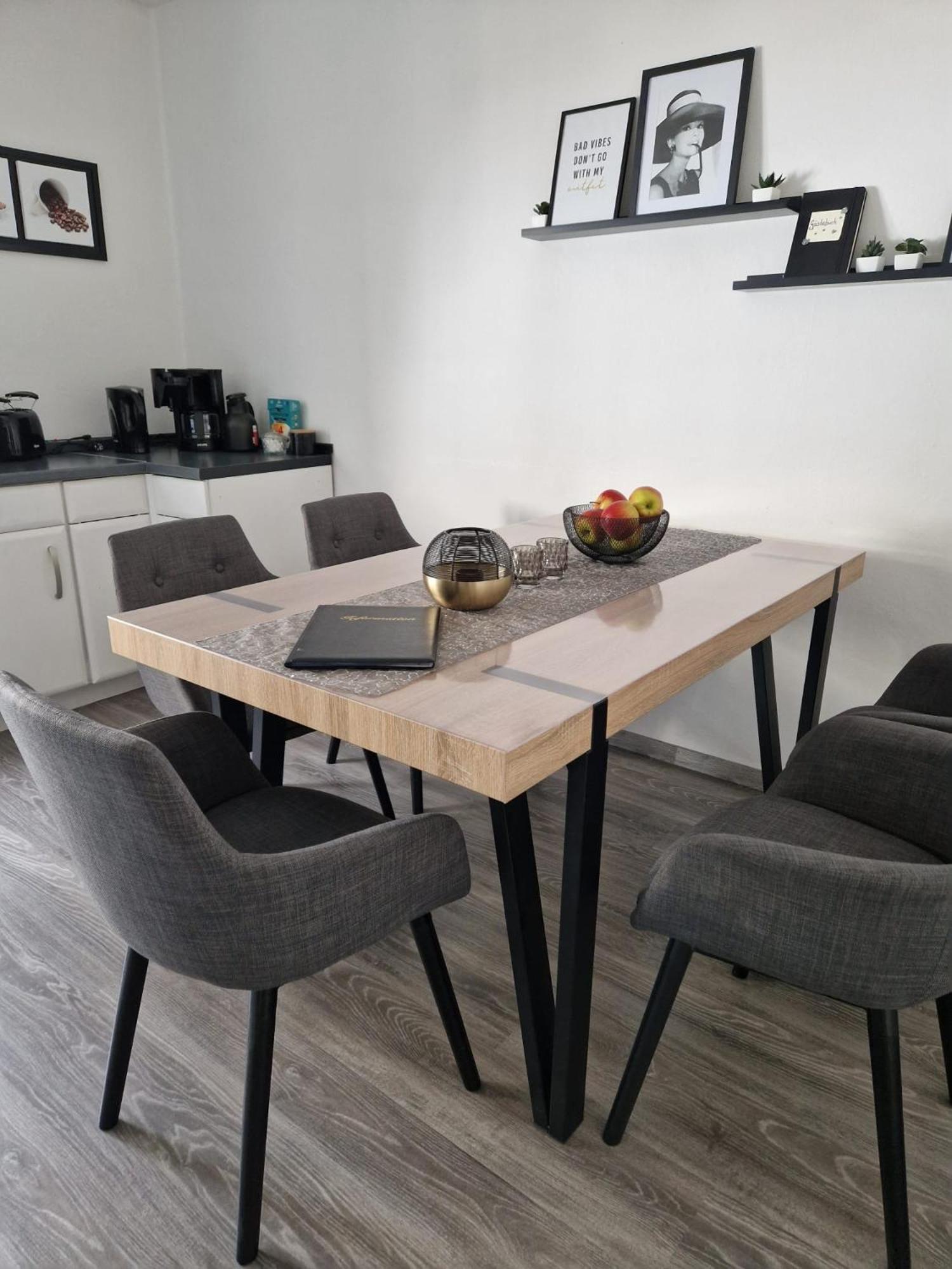 Ferienwohnung Am See Dillich - Ruhige Lage - Eigener Garten - Direkt Neben Einem Natursee Borken  Buitenkant foto